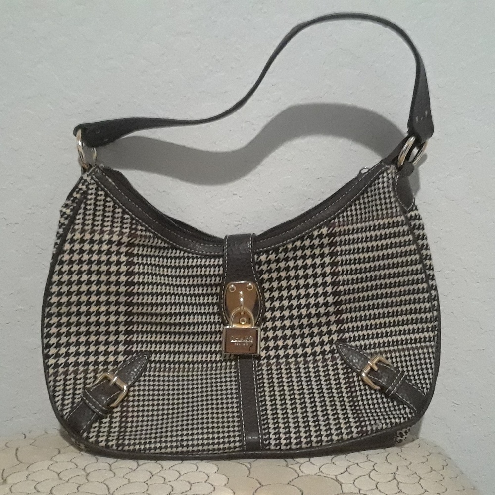 Chaps Houndstooth Patterned Brown Purse With Gold Lock